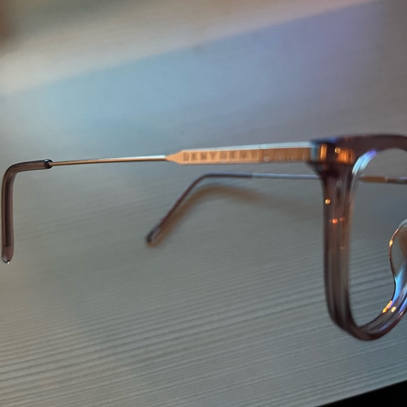 DKNY 7005 frame - Picture 2 of 4
